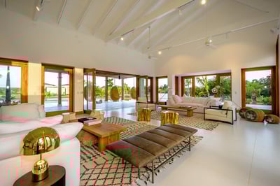 Luxury Villa Photo #13