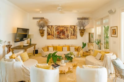 Luxury Villa Photo #22