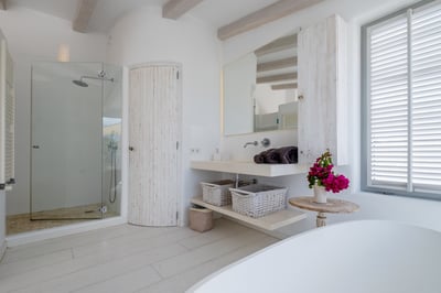 Luxury Villa Photo #35