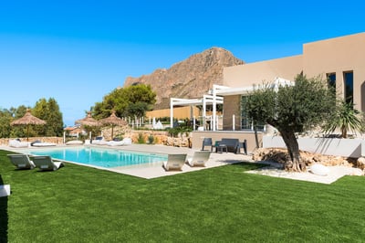 Luxury Villa Photo #2