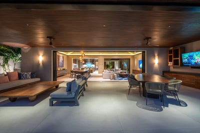 Luxury Villa Photo #27