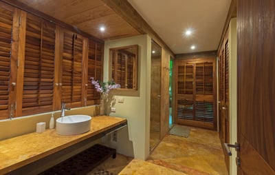 Luxury Villa Photo #29