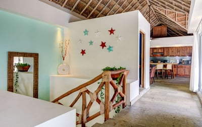 Luxury Villa Photo #12