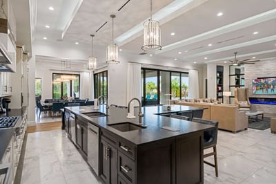 Luxury Villa Photo #15