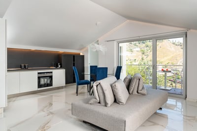 Luxury Villa Photo #27
