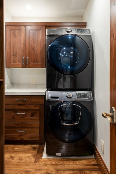  Washer/Dryer