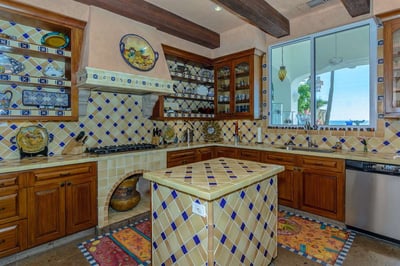 Luxury Villa Photo #11