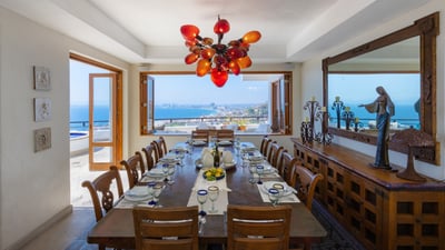 Luxury Villa Photo #15