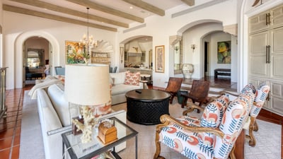 Luxury Villa Photo #29