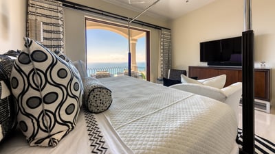 Luxury Villa Photo #44