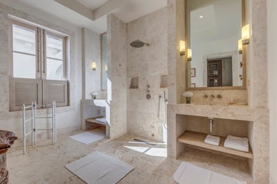 Luxury Villa Photo #48