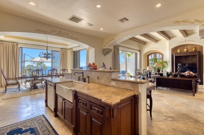Luxury Villa Photo #19
