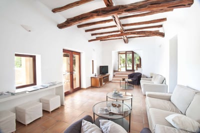 Luxury Villa Photo #18