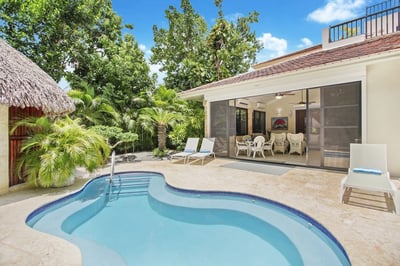 Luxury Villa Photo #4