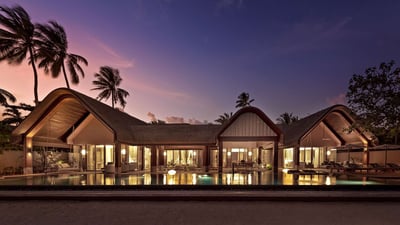 Luxury Villa Photo #6