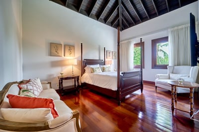 Luxury Villa Photo #50