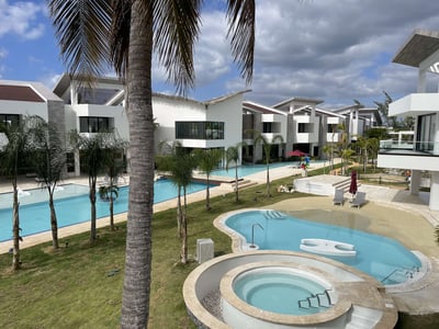 Luxury Villa Photo #4