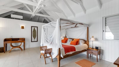 Luxury Villa Photo #19