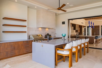 Luxury Villa Photo #11