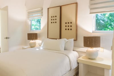 Luxury Villa Photo #31