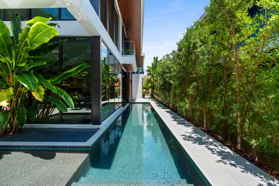 Luxury Villa Photo #3