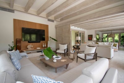 Luxury Villa Photo #18