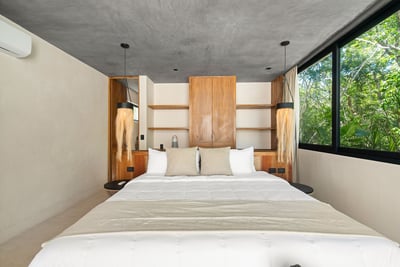 Luxury Villa Photo #39