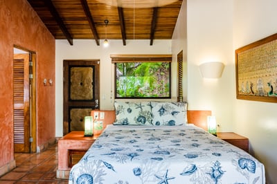 Luxury Villa Photo #26