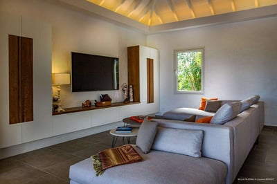 Luxury Villa Photo #32