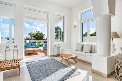 Luxury Villa Photo #17