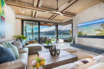Luxury Villa Photo #25