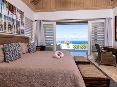 Luxury Villa Photo #24