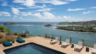 Luxury Villa Photo #3