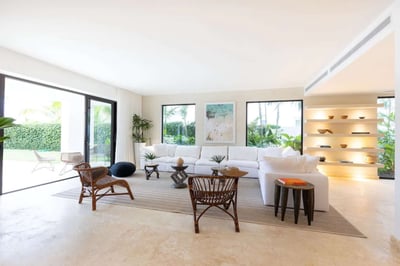 Luxury Villa Photo #5