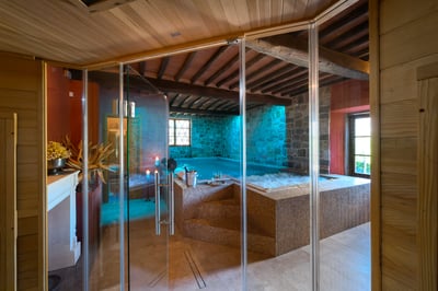 Luxury Villa Photo #20