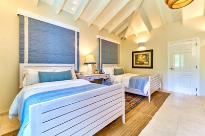 Luxury Villa Photo #41