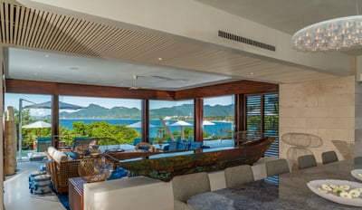Luxury Villa Photo #15
