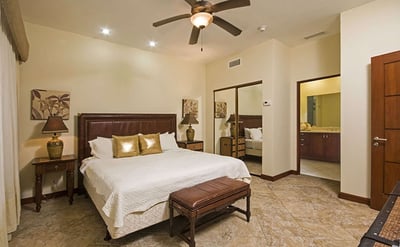 Luxury Villa Photo #9