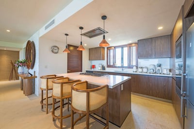 Luxury Villa Photo #10