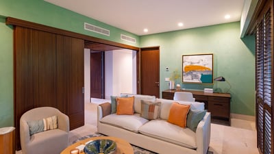 Luxury Villa Photo #11