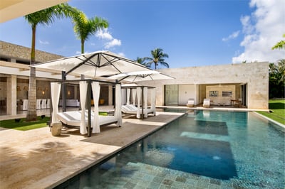 Luxury Villa Photo #6