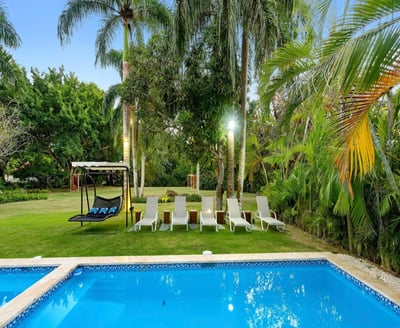 Luxury Villa Photo #2