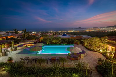 Luxury Villa Photo #5