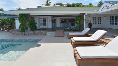 Luxury Villa Photo #9