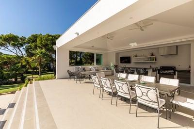 Luxury Villa Photo #9