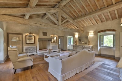 Luxury Villa Photo #17
