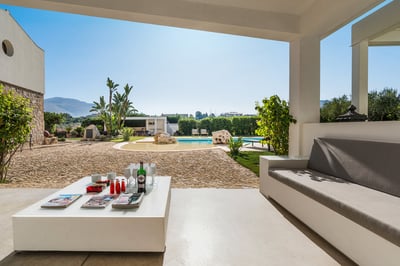 Luxury Villa Photo #8