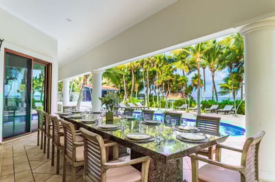 Luxury Villa Photo #15