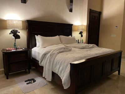 Luxury Villa Photo #19