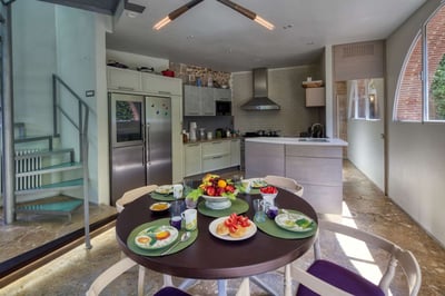 Luxury Villa Photo #36